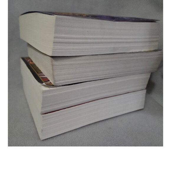 The Land of Stories Series by Chris Colfer Ages 6-11 Book 1-5 - Picture 3 of 3